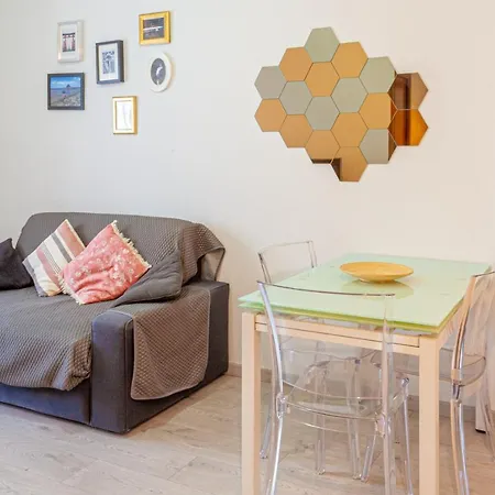Apartment Bnbutler - Vignoli, 30 - Bilocale Comodo E Tranquillo *